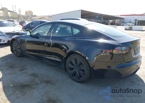 2023 Tesla Model S Dual Motor All-Wheel Drive/Standard Range from USA, damaged, VIN 5YJSA1E54PF531021